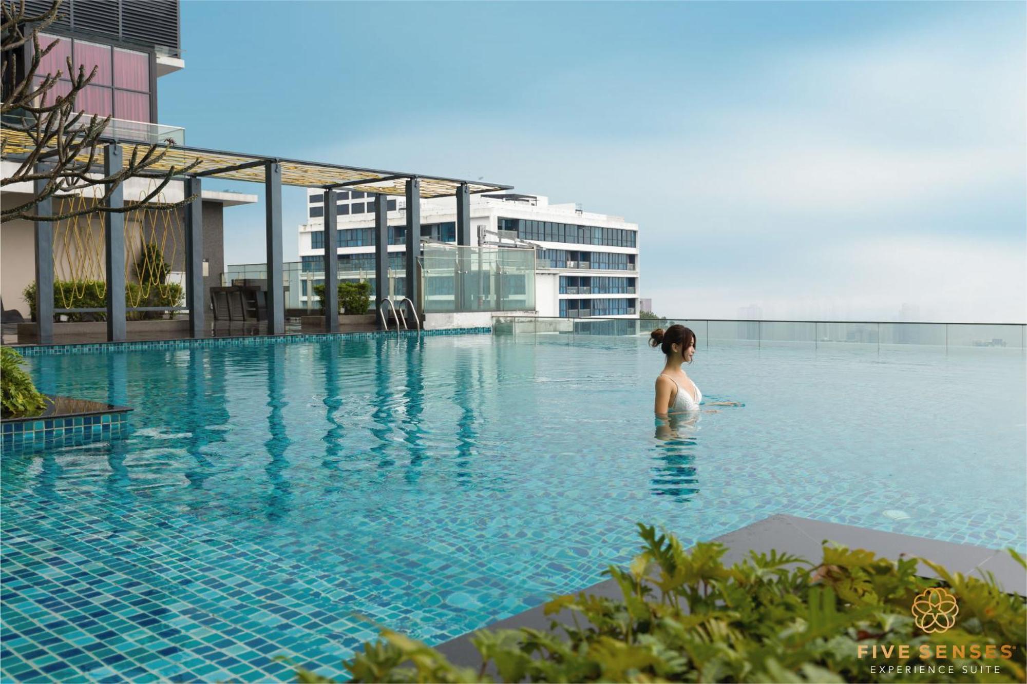 The Manor Residence Klcc By Five Senses — Photos 1